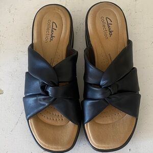 Clarks Women's Black Knotted Sandals